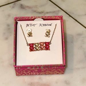 ✨NWT✨ Betsey Johnson Gummy Bears Necklace & Earrings Set in Gift Box
